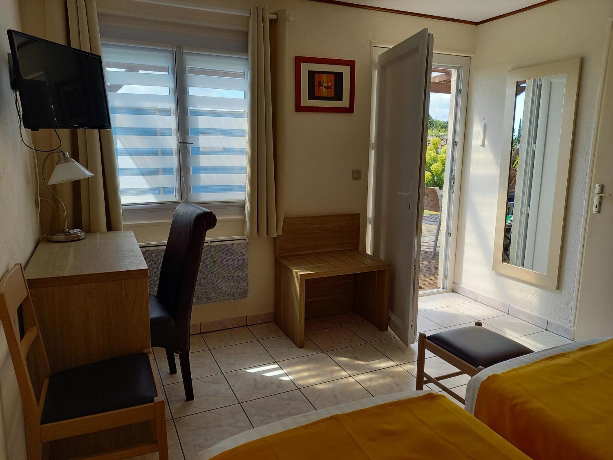 Le Relais De Launay ปลูบาซลาเนค ภายนอก รูปภาพ